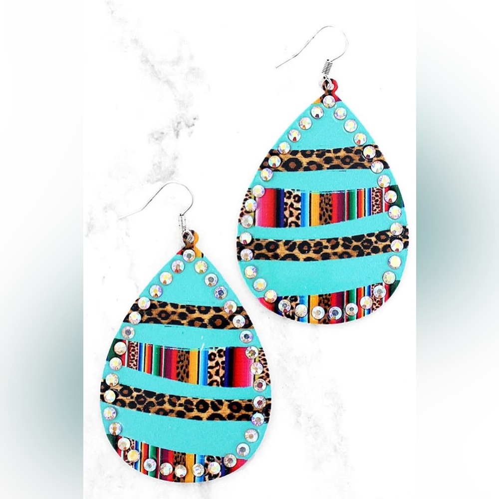 TURQUOISE SERAPE CAT CRYSTAL TEARDROP EARRINGS